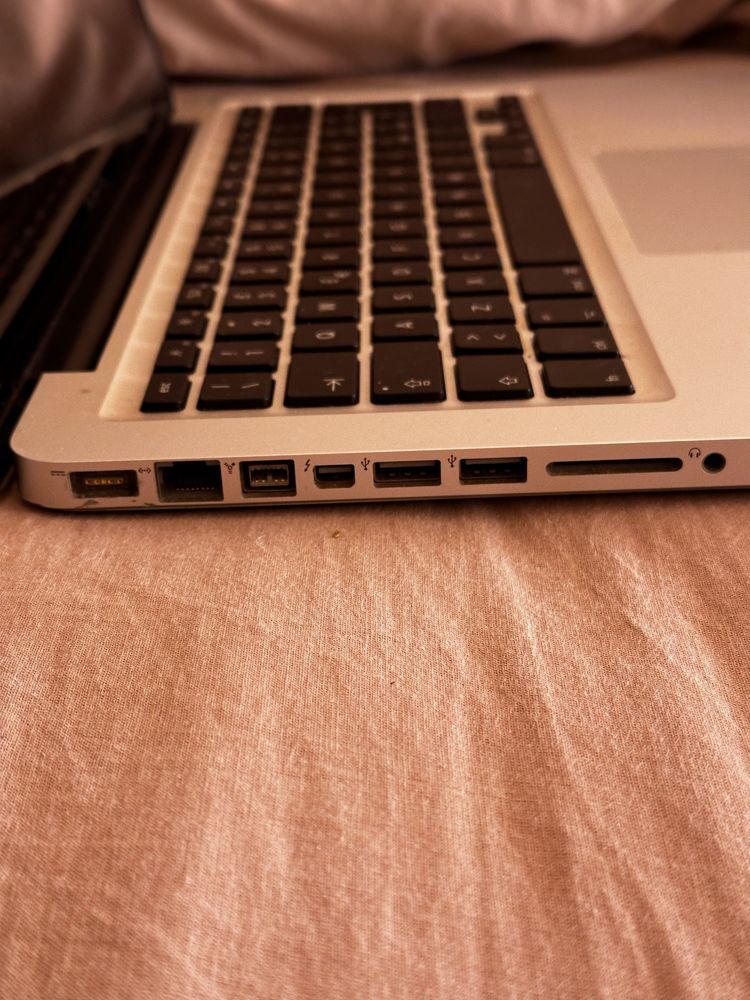 MacBook Pro 13”