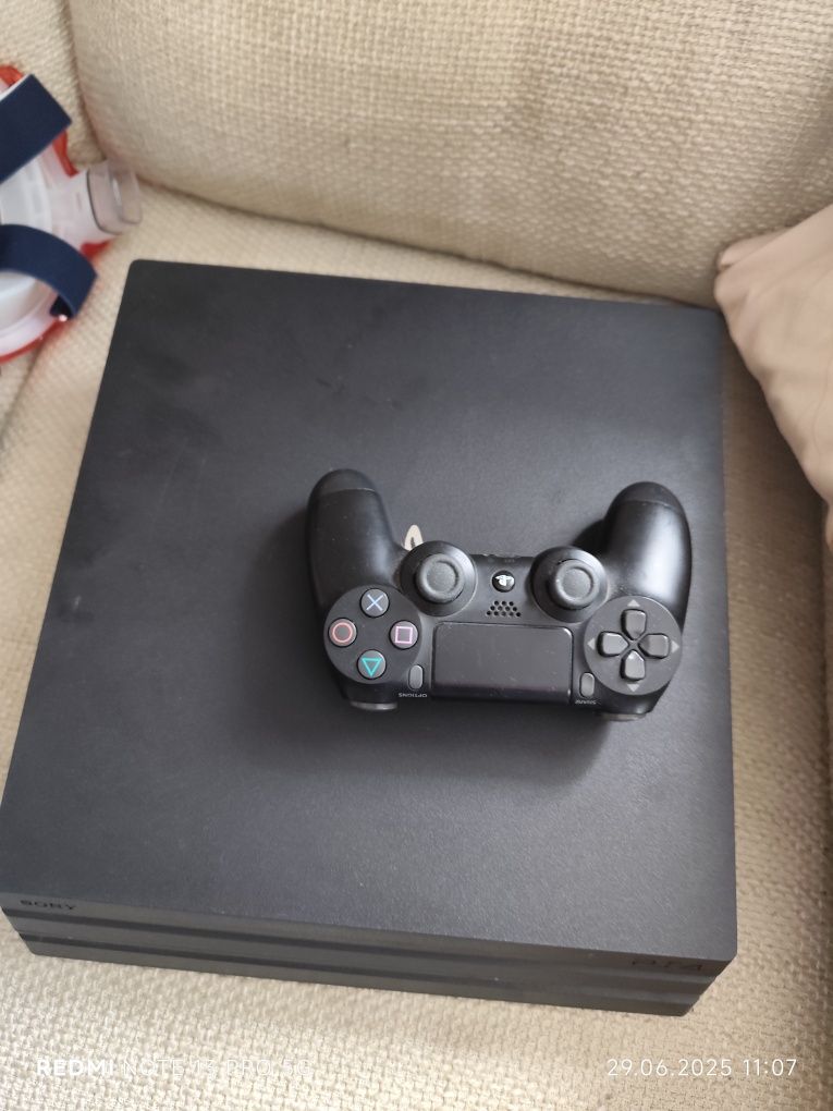 Ps4 pro model 7216b soft 11.00 pod gold hen