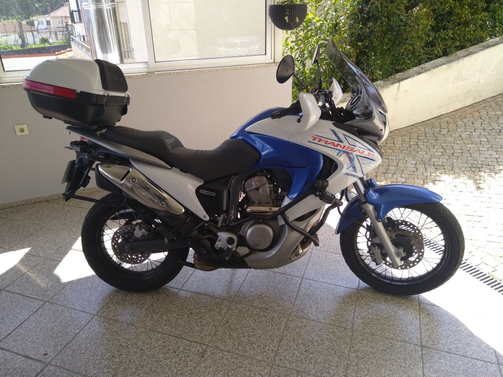 Honda Transalp 700