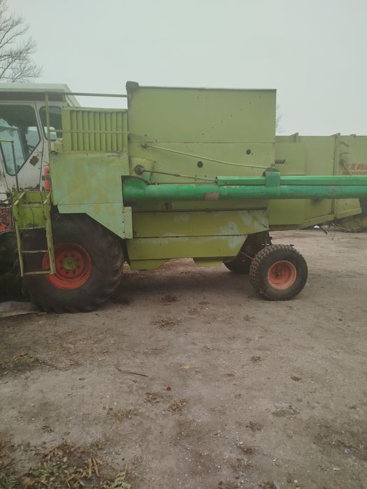 Комбайн Claas Dominator 85