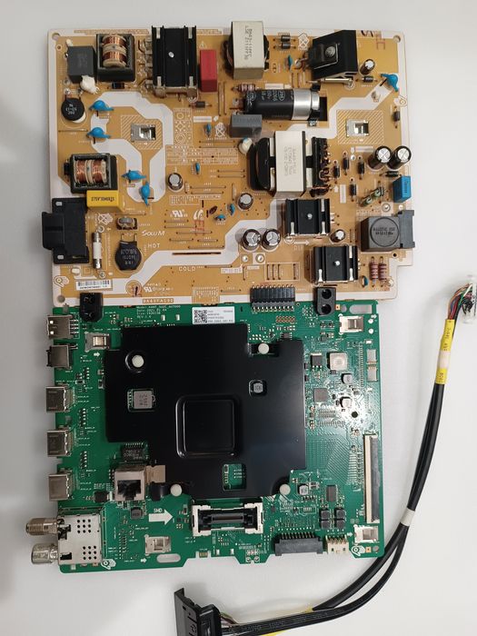 Samsung UE43AU7192UXXH płyty główne.