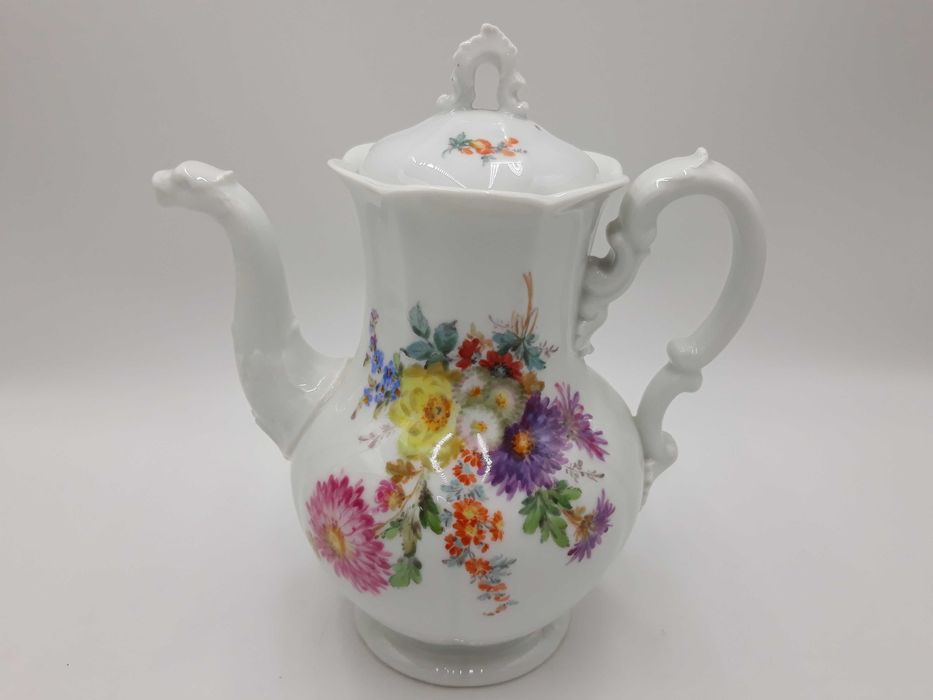 Dzbanek do herbaty Miśnia B-Form  biały kwiaty złocenia, smok XIXw