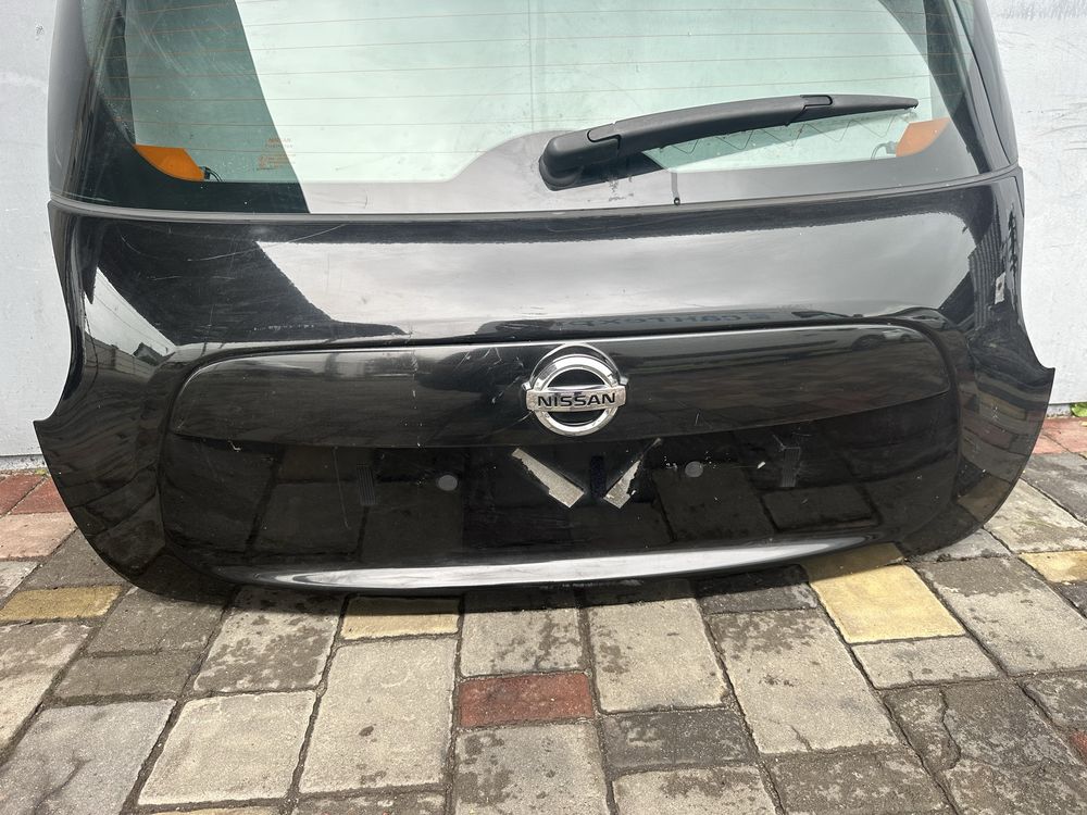 Крышка багажника Nissan Juke