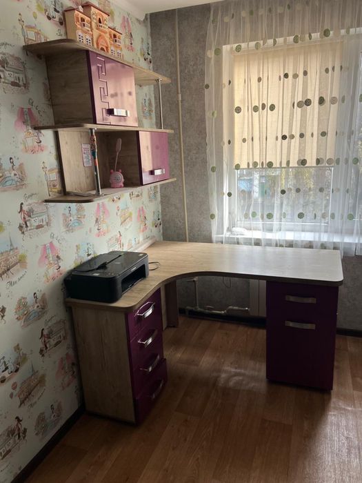 Продам письмовий стіл