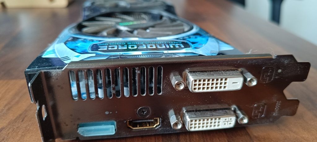 Karta graficzna Gigabyte Radeon HD 6850 WindForce OC 1GB DDR5
