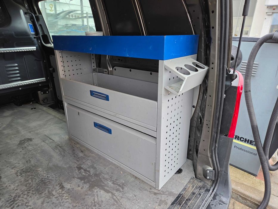 Regał samochodowy zabudowa serwisowa warsztatowa