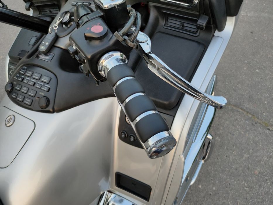 HONDA GOLD WING 1800 , 39000 родного пробега  новая резина Bridgestone