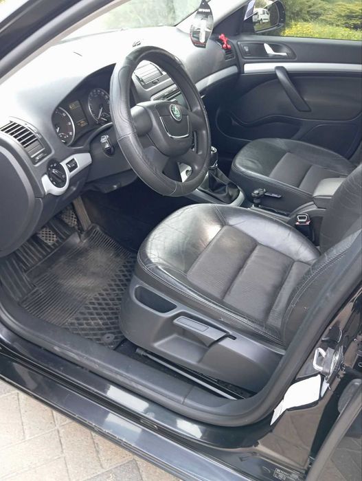 Шкода Октавія FL 1.8