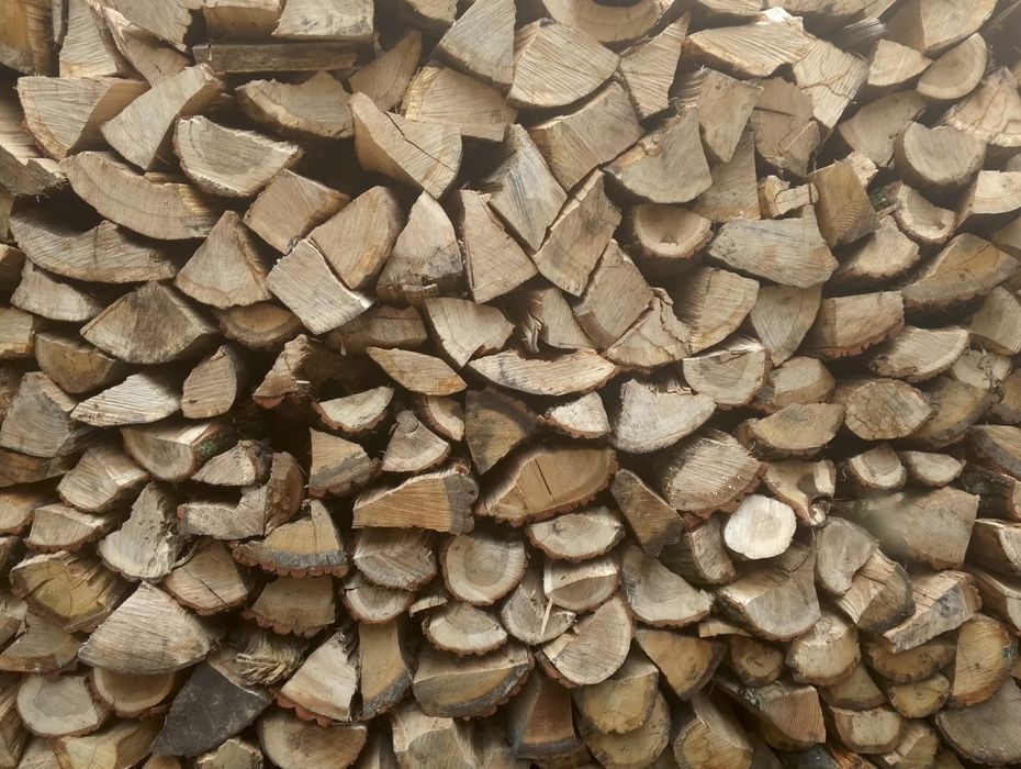 Sprzedam drewno kominkowe.