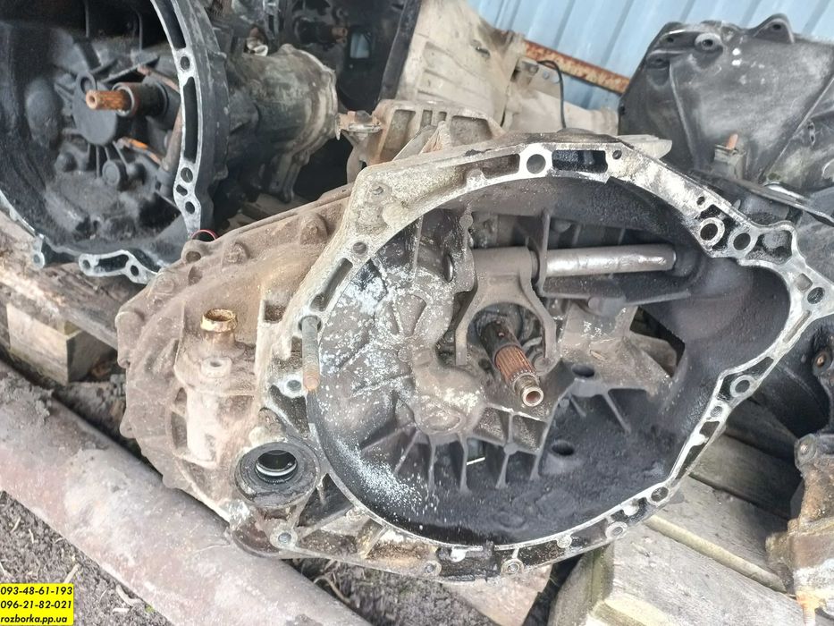 КПП Renault safrane 2.2 бензин коробка передач Рено шафран 2.2i