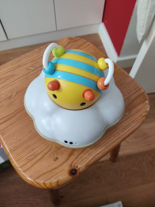 Brinquedo gatinhar, abelha Skip Hop