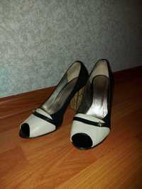 Женские кожаные босоножки туфли