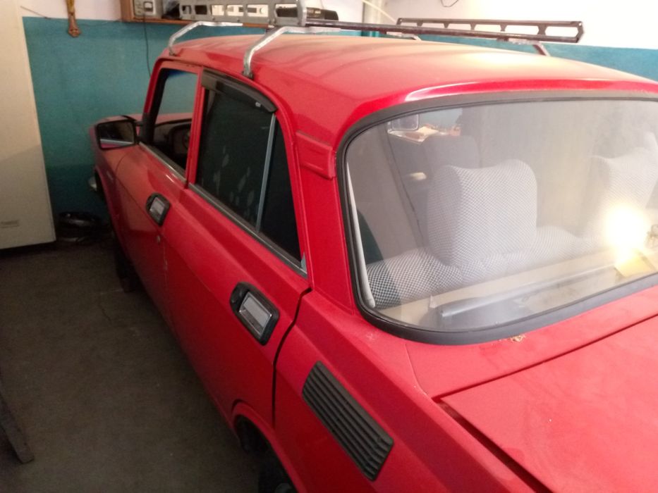 Продам Москвич 2140