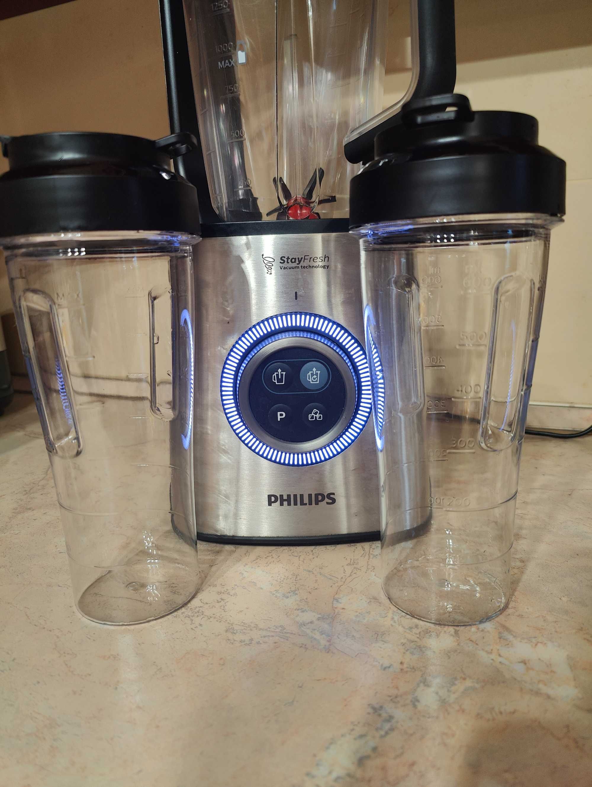 Blender kielichowy próżniowy Philips HR3756