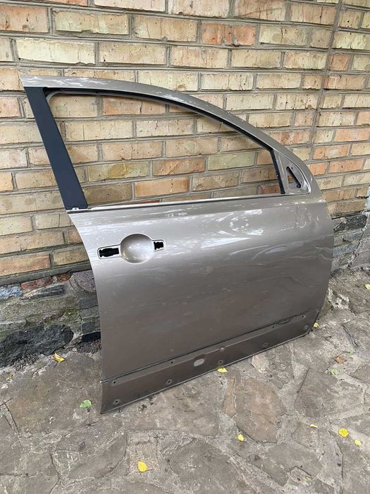 Дверь передняя правая Nissan Qashqai j10 Ниссан Кашкай 2010-14гг