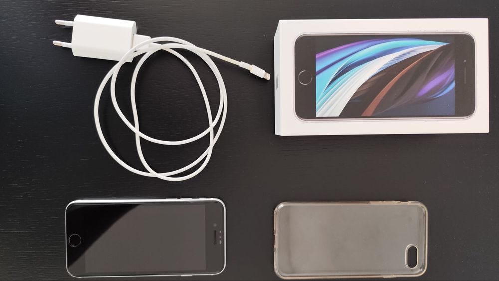 iPhone SE 2020 Branco 64GB