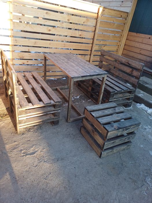 Продажа /Садова /лавочка/диван