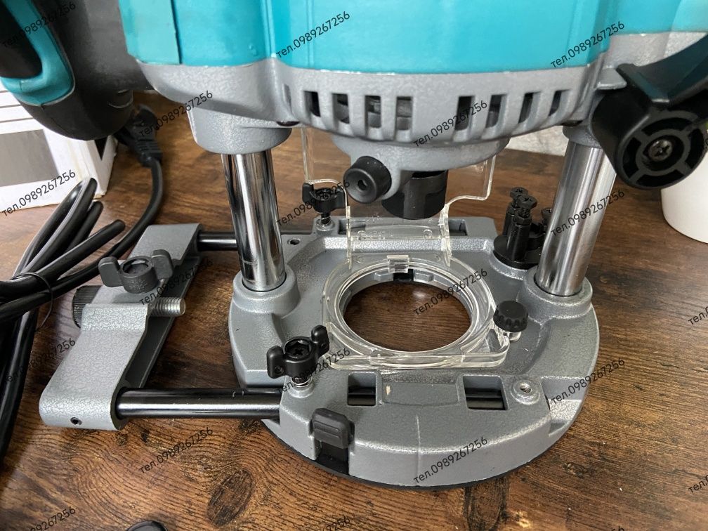 Фрезер Макіта (Makita) RP2301FC 2100Вт РУМУНІЯ