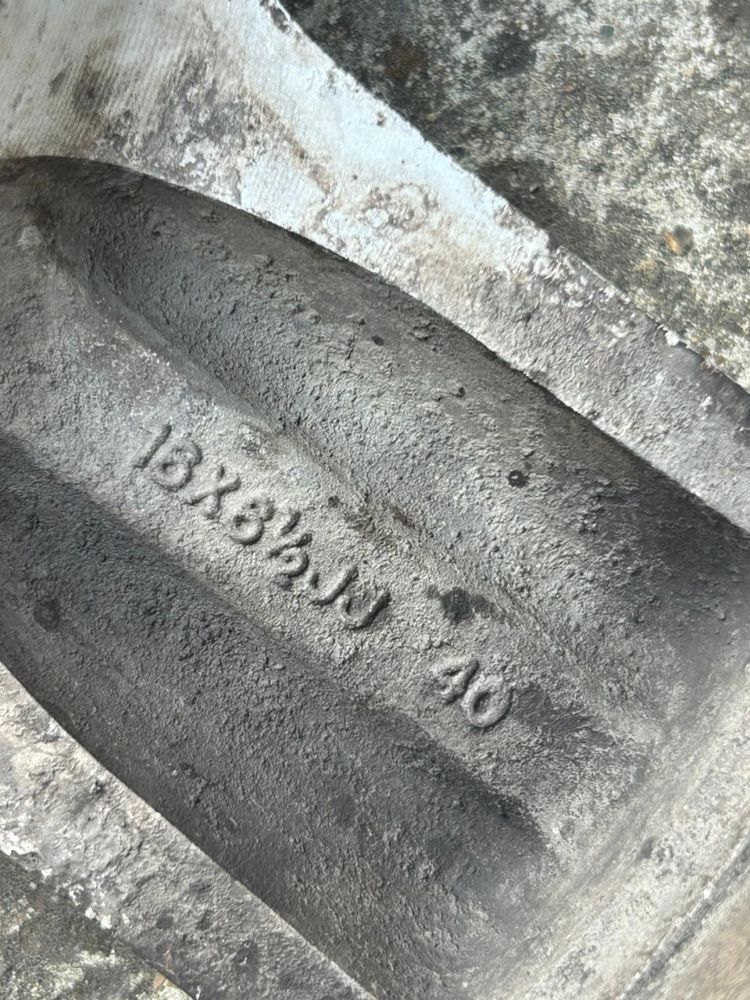 Диски R16 5/114.3 d 66.1 Nissan оригінал.