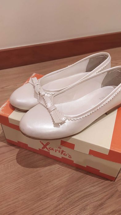 Sapatos pele pérola - 32