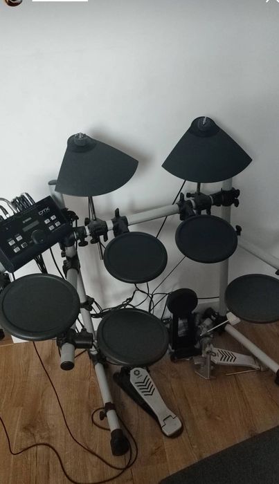 Електро барабан інструмент музичний