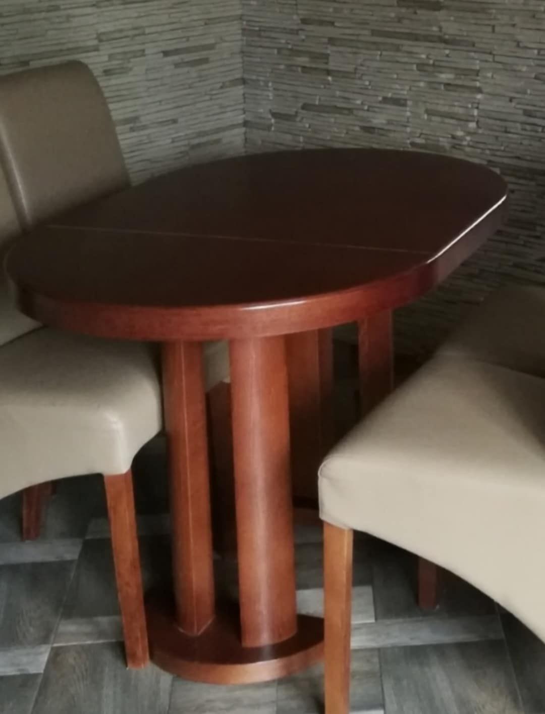 Stół okrągły rozkładany