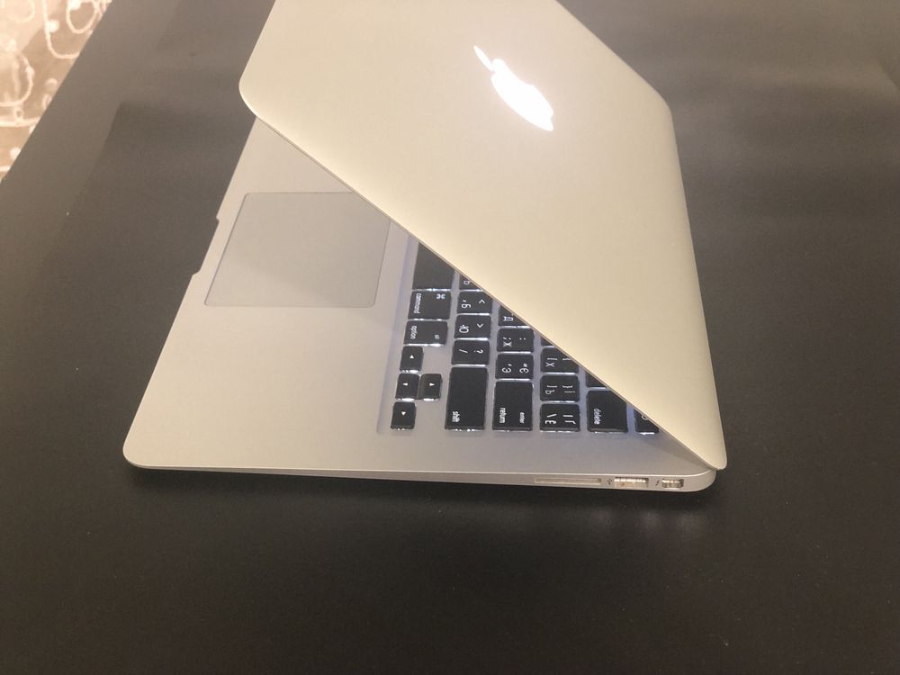 MacBook Air 13" 2017 intel core i5 ram 8гб ssd 128гб