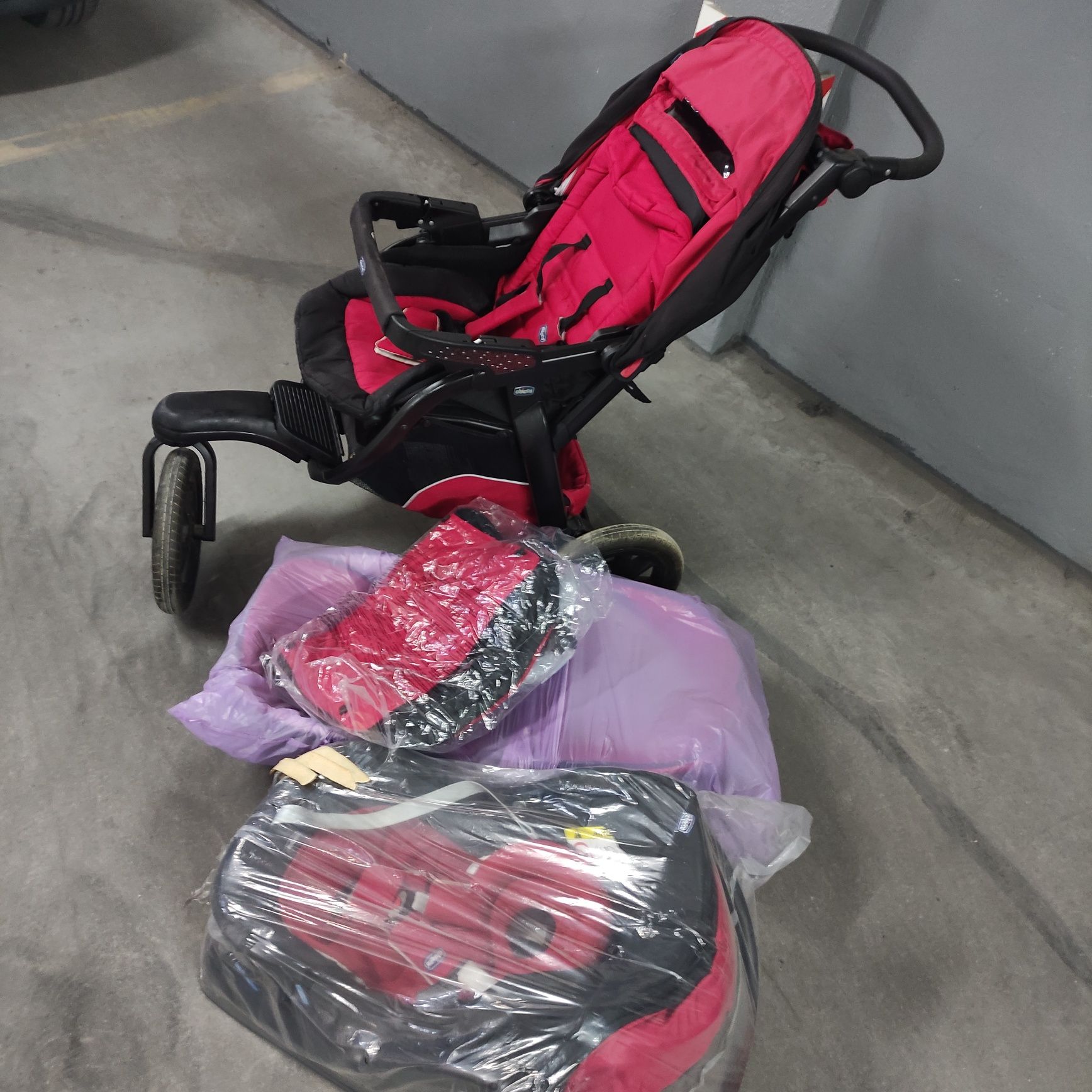 Carrinho Chicco Activ3 trio + easy fix - posso vender em separado