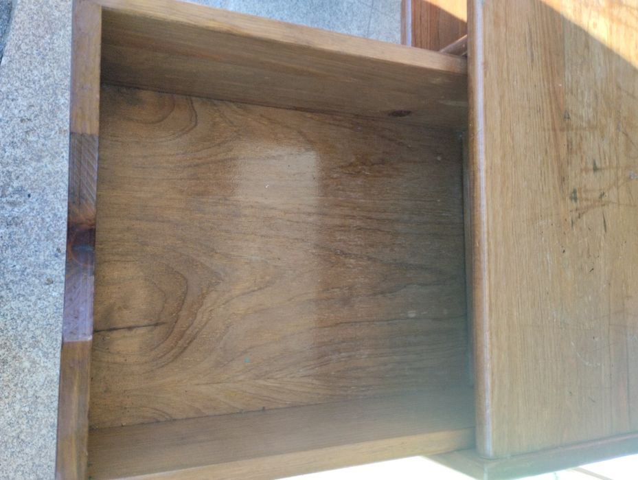 Secretária em madeira