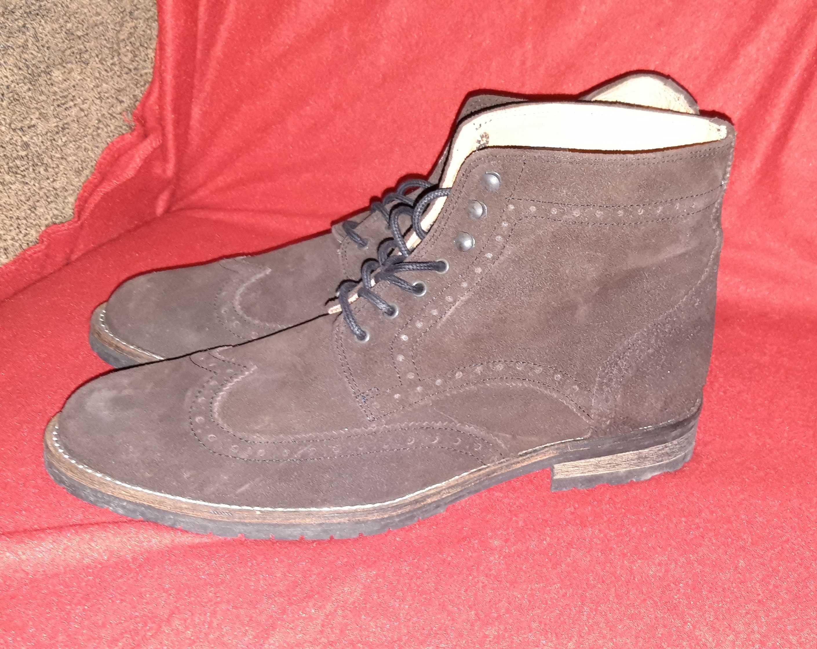 Botas homem camurça tam. 45 - NOVO