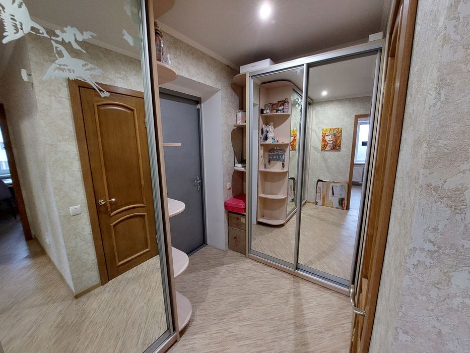 Затишна 2-кімнатна, І.Сірка, Лавина