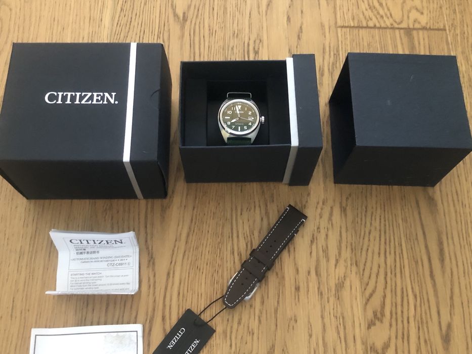 Zegarek Citizen NJ0100-38X-zegarek w stanie sklepowym