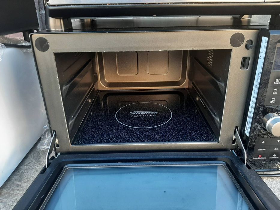 Мікрохвильовка Panasonic інверторна