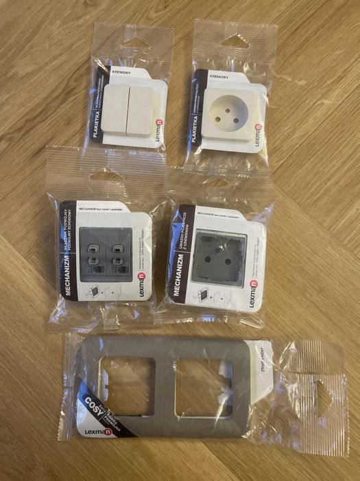 Komplet ramka + gniazdo + włącznik LEXMAN
