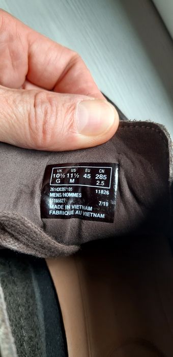 Buty skórzane firmowe.