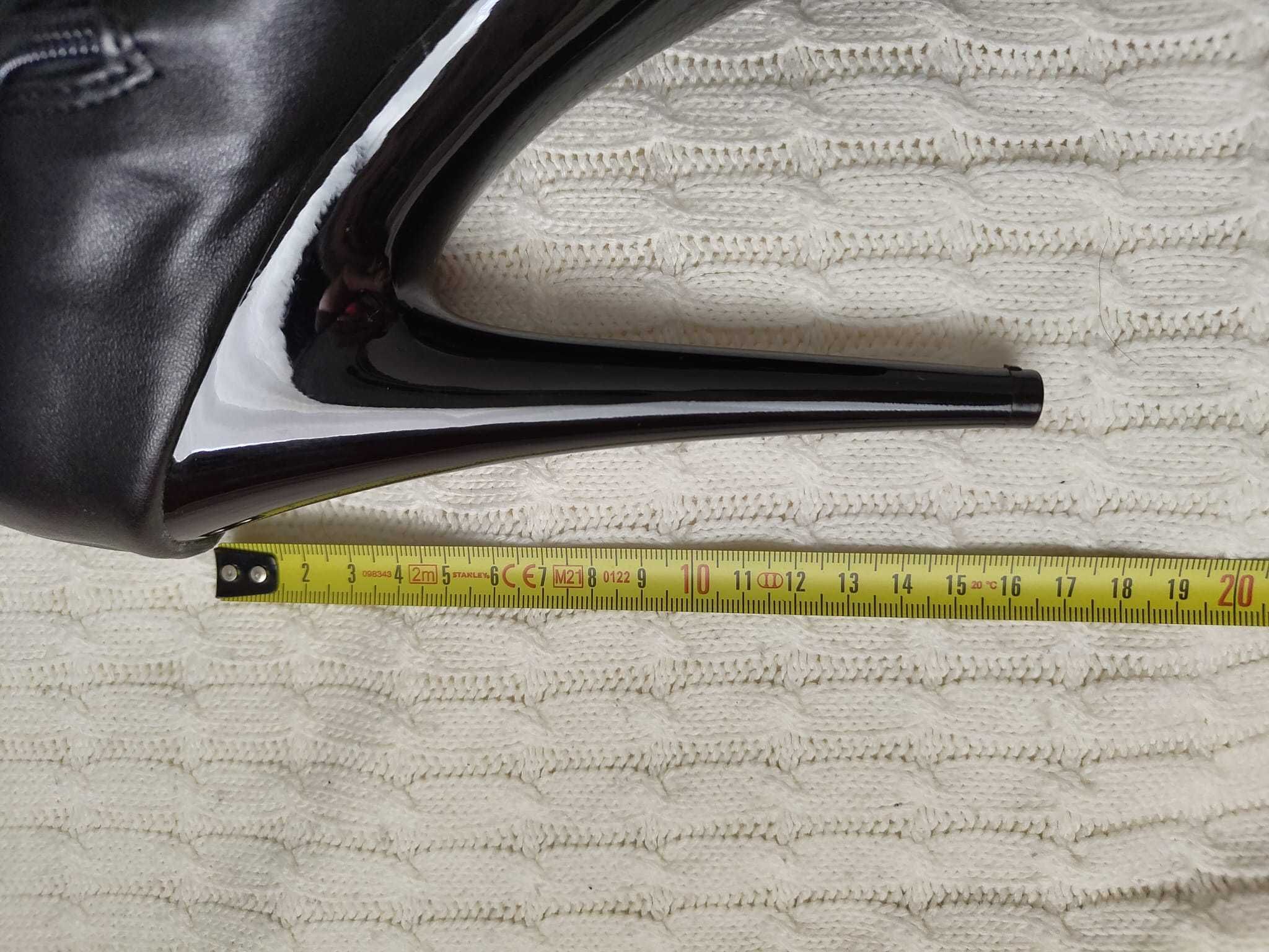 Botas Salto Alto 15cm Cano Alto – Tamanho 39 (Novas)