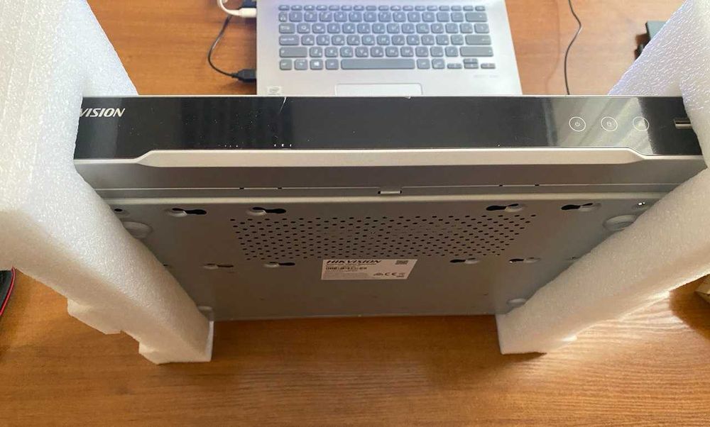 IP відеореєстратор з PoE Hikvision DS-7616NI-I2/16P 16-канальний.ТОРГ