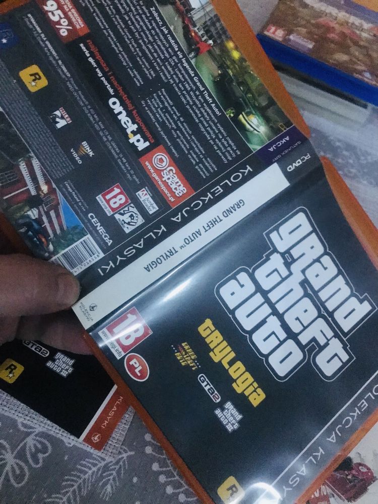 Grand theft auto trylogia pudelko. Ksiazeczka. Brak plyty