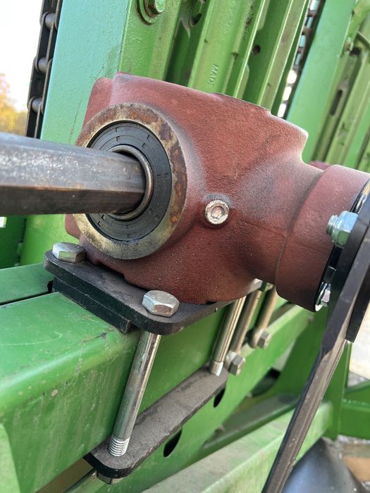 Жатка кукурузная Джон Дір 892 з сечкарем. Обмін