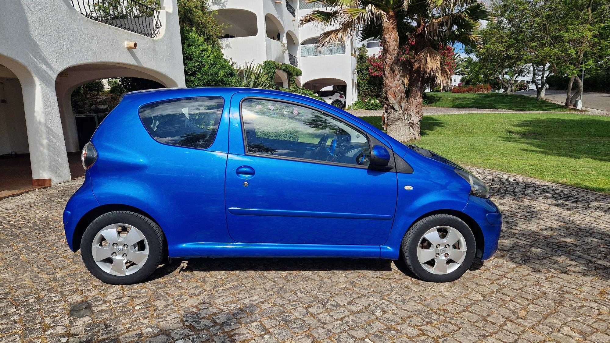 Toyota Aygo 1.0 gasolina 68CV