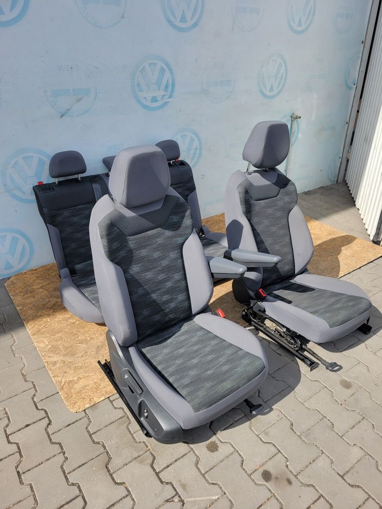 Салон сидіння VW ID 4 тряпчані