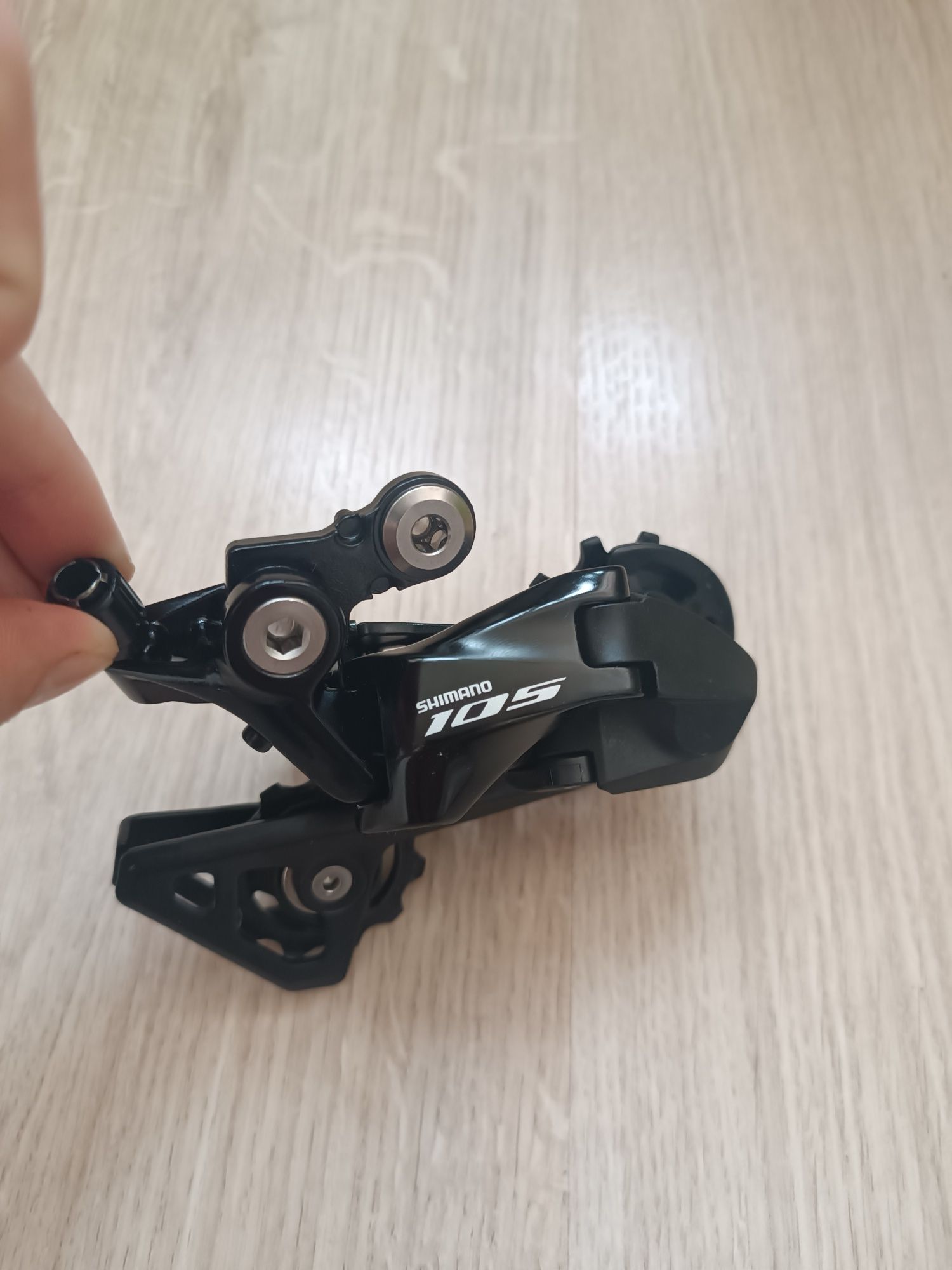 Переключатель задний Shimano 105 R7000 SS