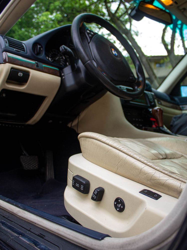 Bmw seria 7 e38 3.5 v8 lpg