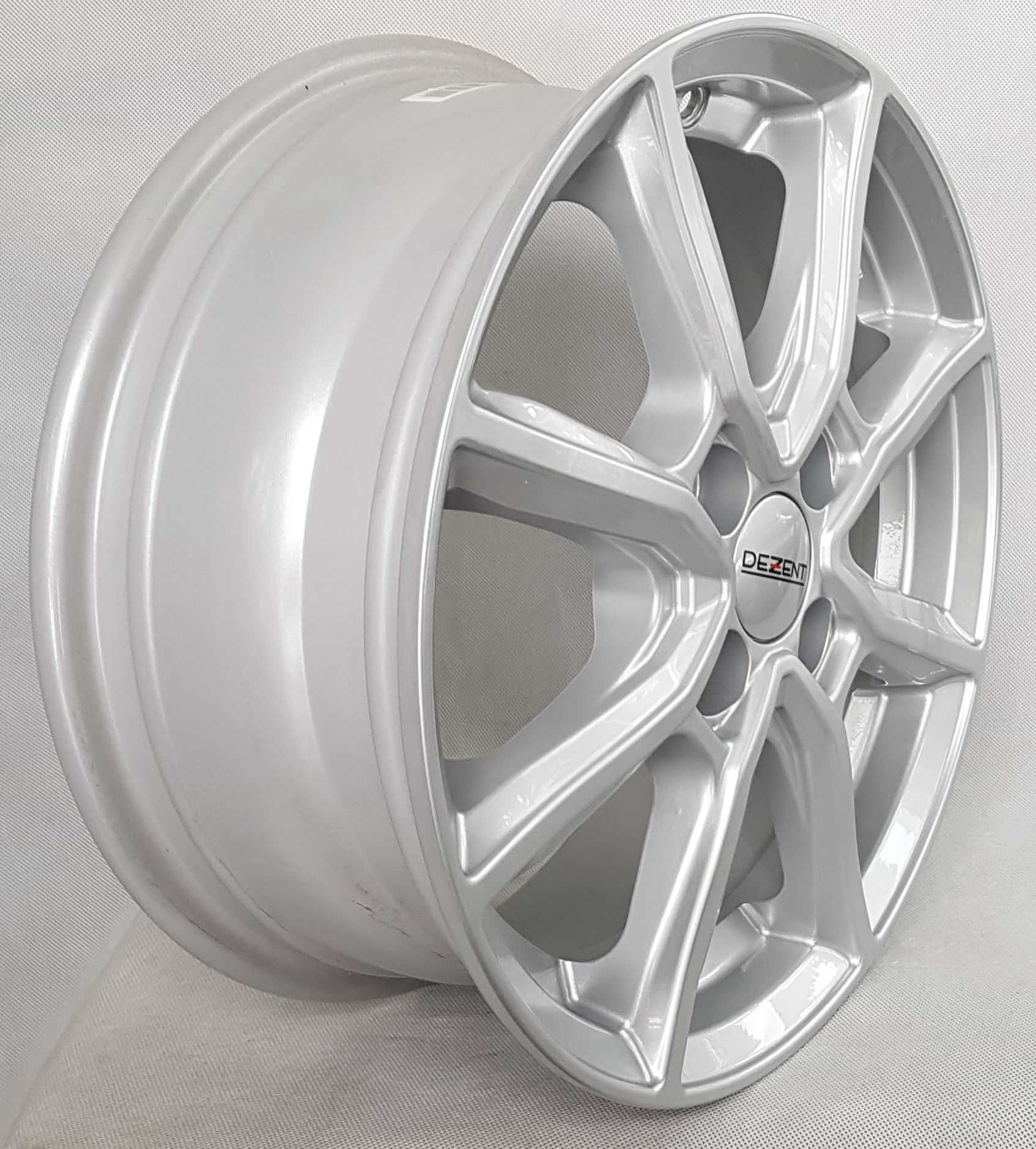 Felgi 15 Kia  Picanto 2 3 15 6,0 4x100 ET 51 4x100 54,1 Dezent