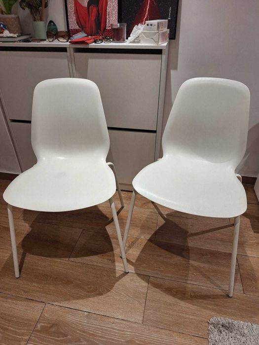 Cadeira branca IKEA