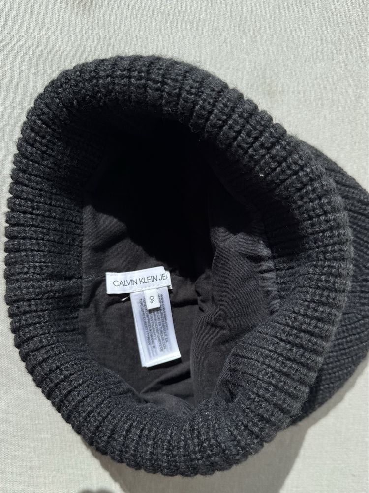 Шапка оригінал calvin klein