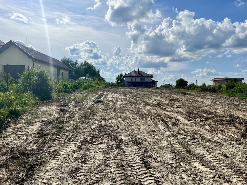 Земельна ділянка під житлову забудову 16соток передмістя Львів
