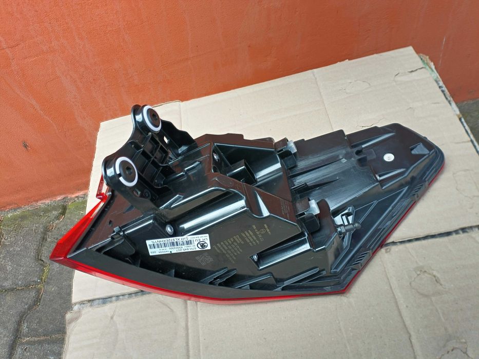Lampa tył lewa Skoda Kodiaq 2024 57H nr4542
