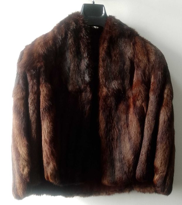 Capa em pelo natural