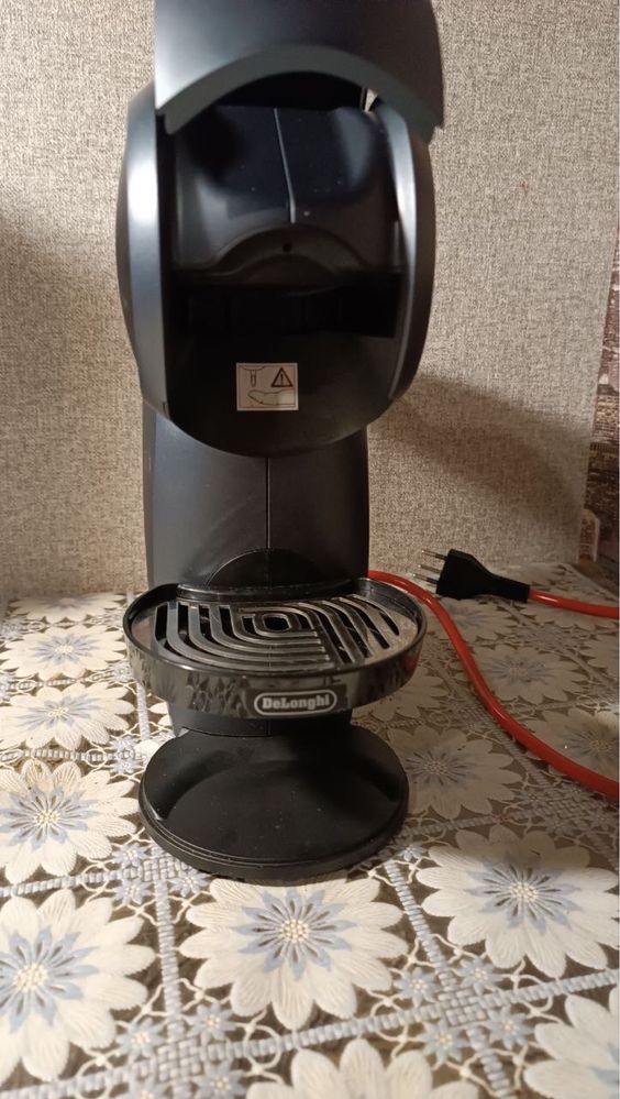 Кофеварка DeLonghi Dolce Gusto Genio S Touch EDG 426.GY